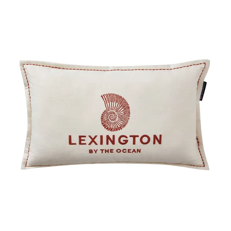 Logo Embroidered by the ocean kudde 30x50 cm från Lexington Rea