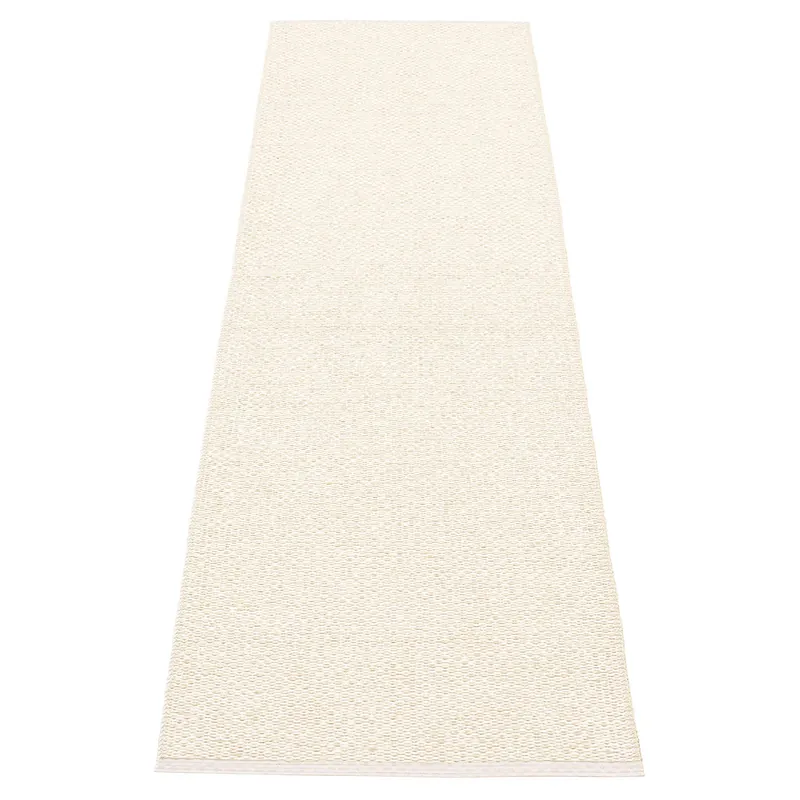Svea matta 70x240 cm champagne metallic / vanilla I lager