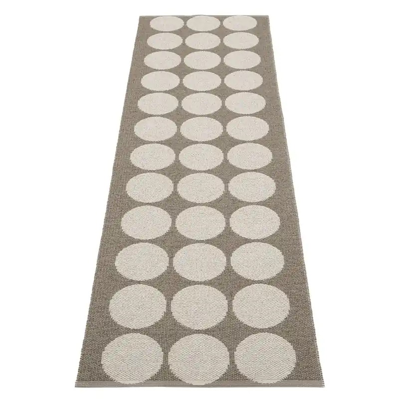 Kampanjpris Hugo matta Walnut/ Linen 70 x 240 cm