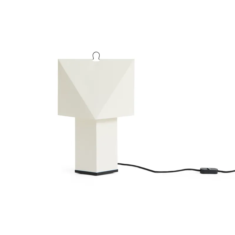 Utförsäljning Aplat bordslampa från HAY
