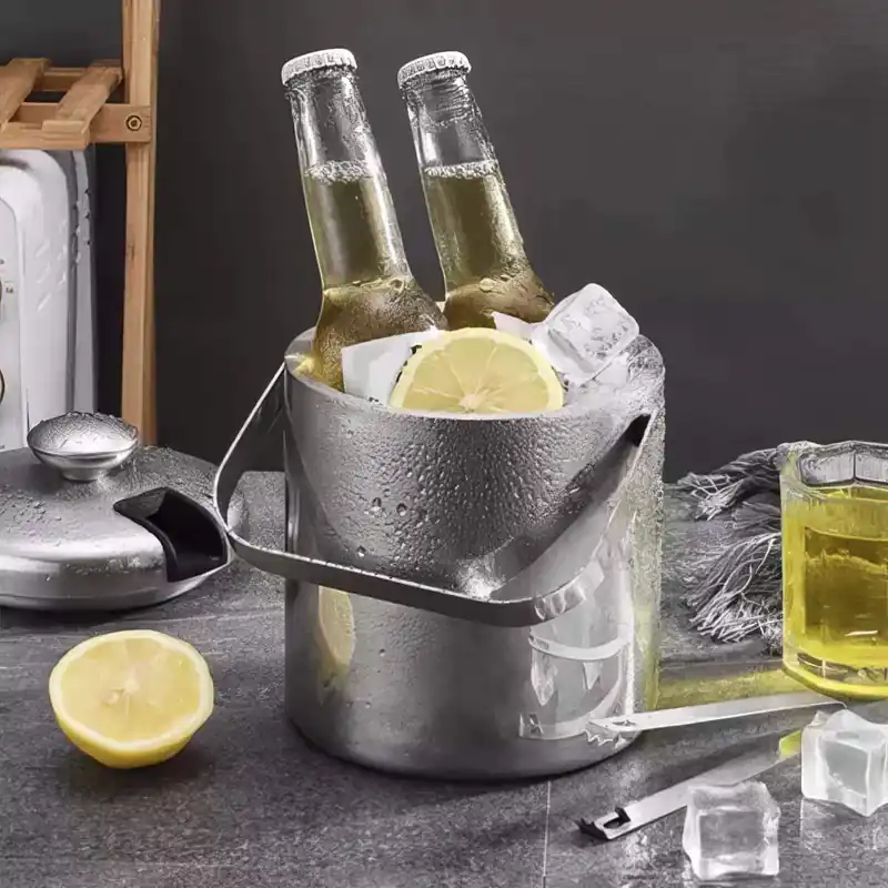 Snabb frakt Ishink med Lock - 1,3 L